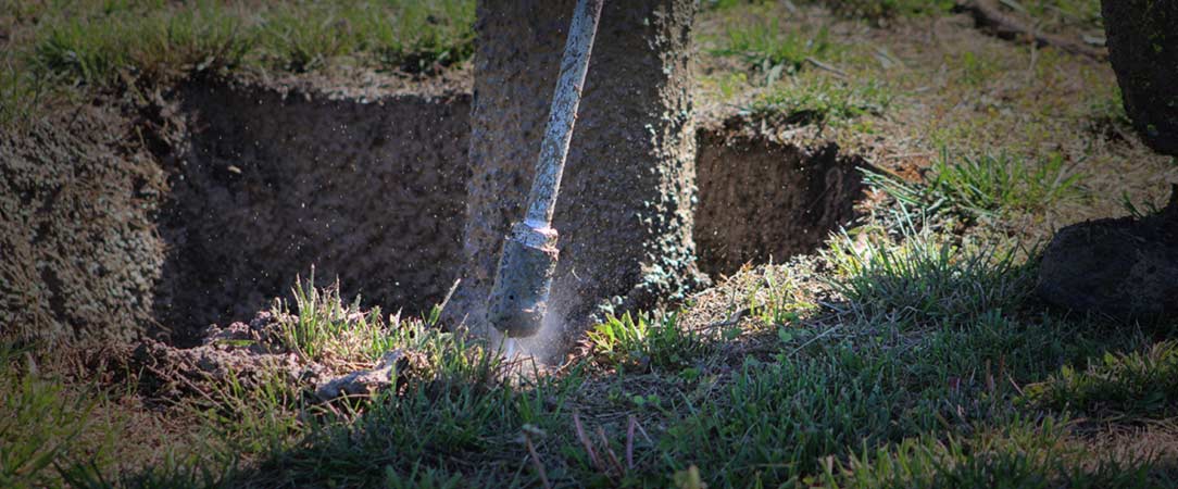 Non-destructive vacuum excavation